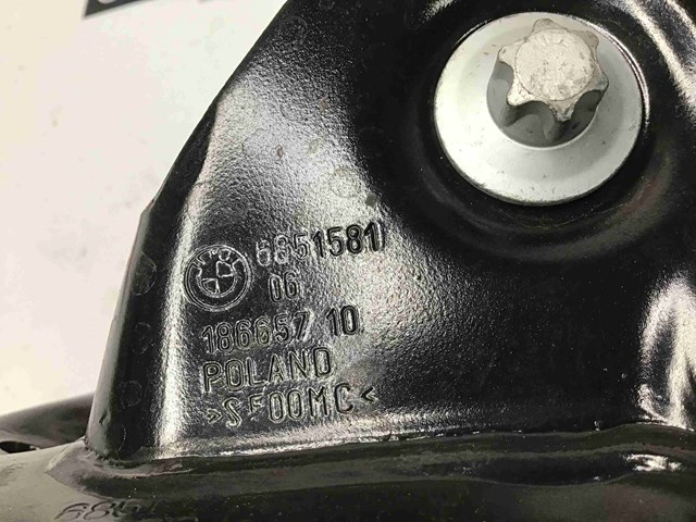 Кронштейн передній заднього поздовжнього важеля 6851581 BMW