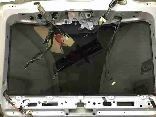 Вікно двері задка 6H4242006AB LAND ROVER