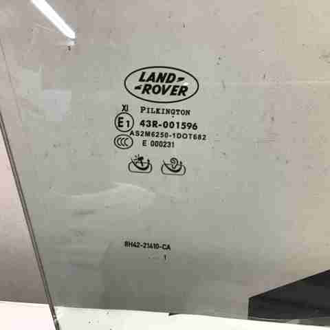 Скло передньої правої двері 8H4221410CA LAND ROVER