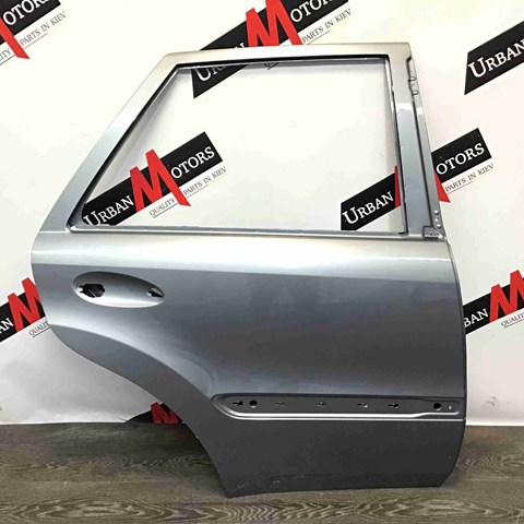 Двері пасажирські задні праві A1647300805 MERCEDES