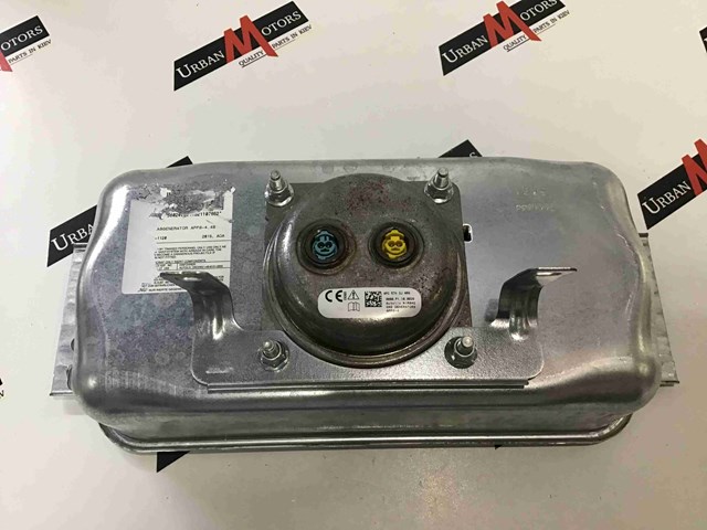 Установка подушки безпеки пасажира A1668600302 MERCEDES