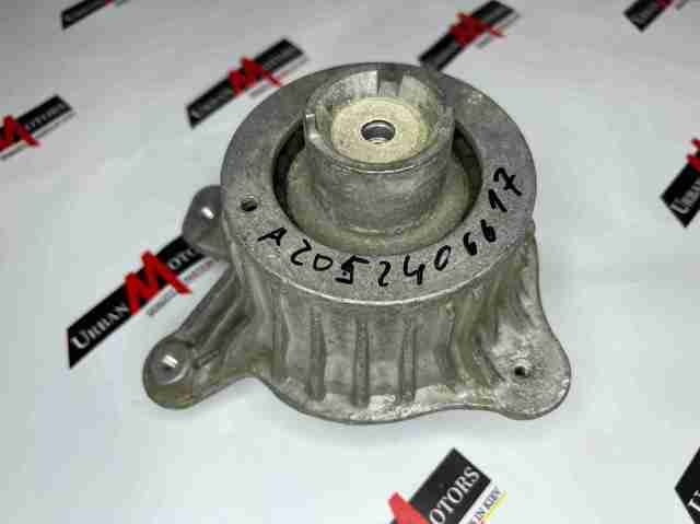 Подушка (опора) двигуна, ліва A2052406617 MERCEDES