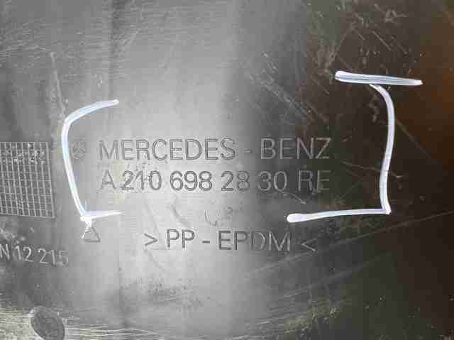 Підкрилок заднього крила, правий A2106982830 MERCEDES