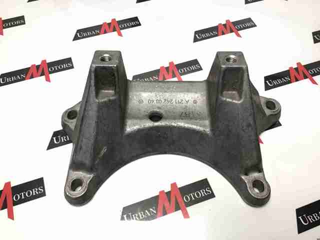 Кронштейн подушки КПП A2112420340 MERCEDES