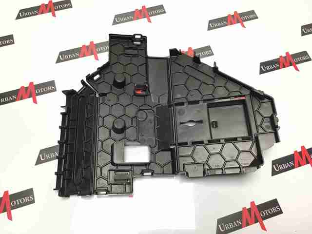 Коробка запобіжників A2135400750 MERCEDES