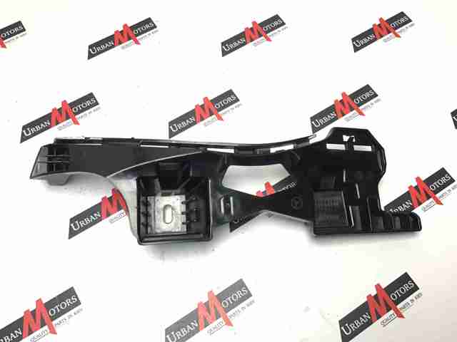 Кріплення бамера ліве A2138850065 MERCEDES