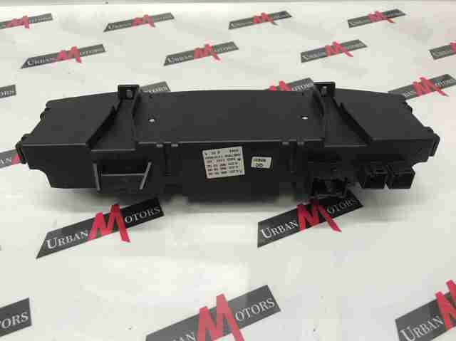 Блок кнопок центральної консолі A2219055200 MERCEDES
