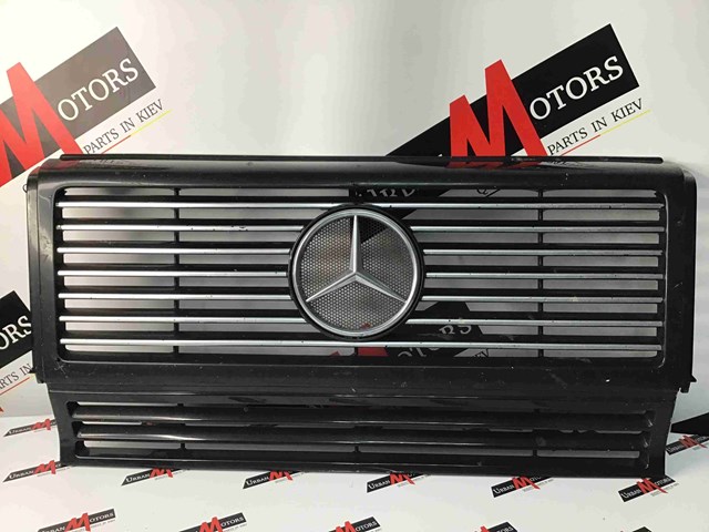 Решітка радіатора A4638880015 MERCEDES