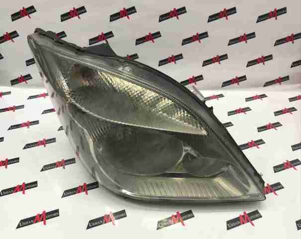 Фара правая A9068200261 MERCEDES