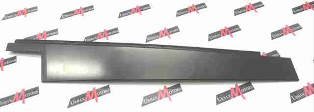 Накладка передніх дверей DDC000131PMD LAND ROVER