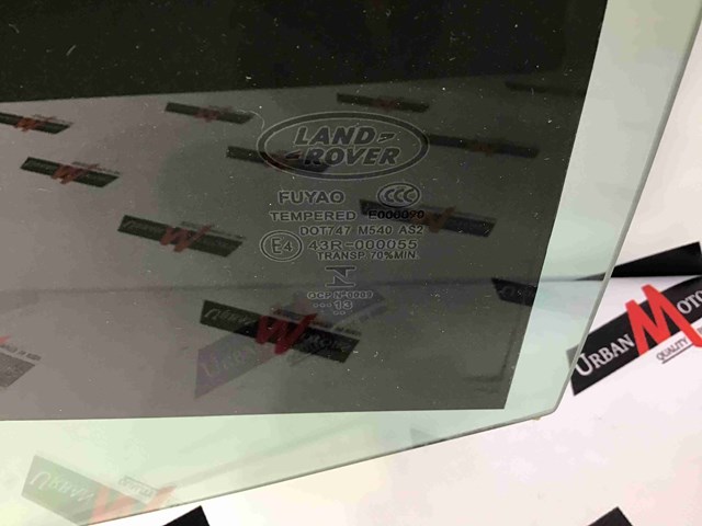 Скло заднє праве LR012500 LAND ROVER