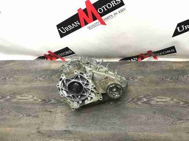 Раздатка (коробка роздавальна) LR023011 LAND ROVER