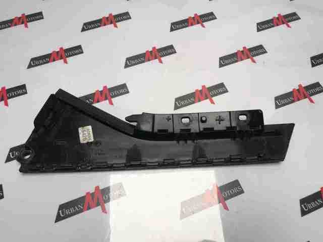 Накладка задньої двері, правої, вертикальна LR027219 LAND ROVER