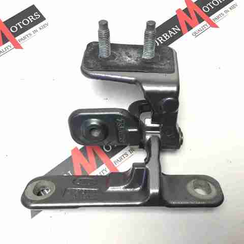 Кріплення кришки багажника LR031764 LAND ROVER