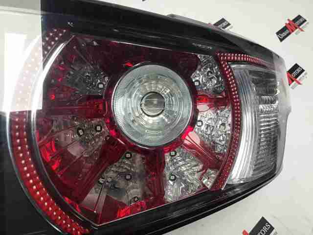 Задній правий стоп LR037710 LAND ROVER