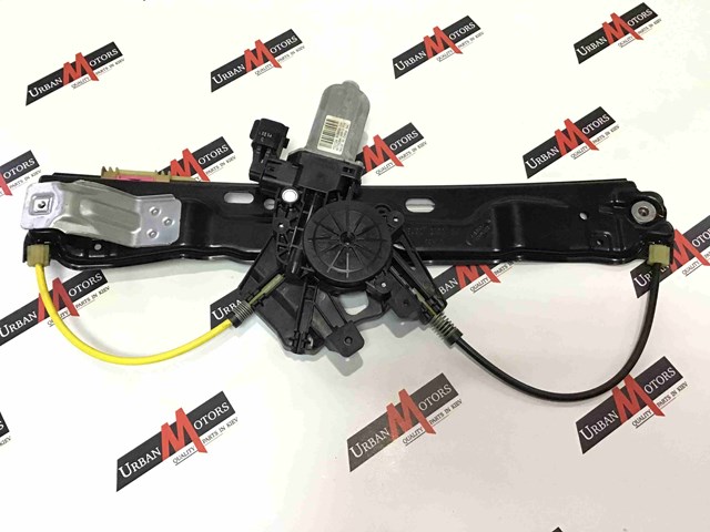 Склопідйомник задніх лівих дверей LR046661 LAND ROVER