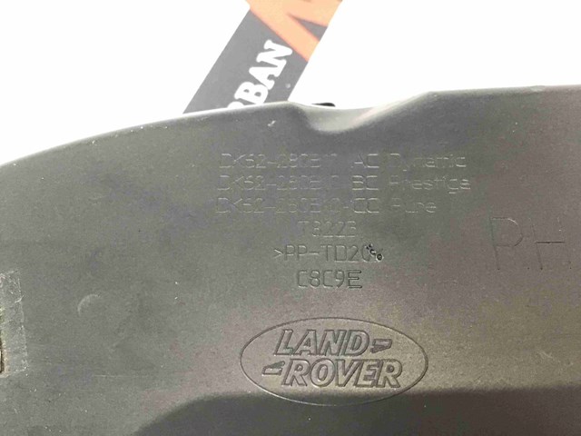 Молдинг переднього правого крила LR053796 LAND ROVER