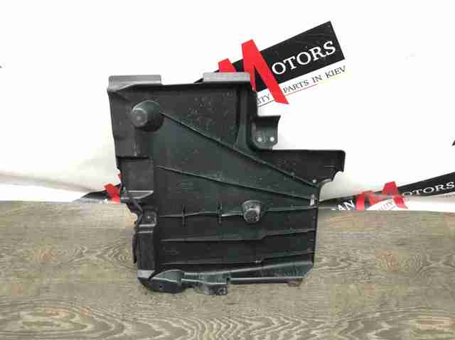 Захист днища, правий LR061103 LAND ROVER