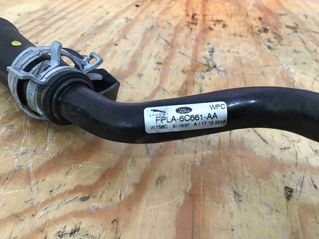 Трубка відводу картерних газів LR062010 LAND ROVER