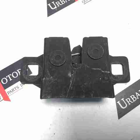 Запор капота (замок і привід замка капота) LR065339 LAND ROVER