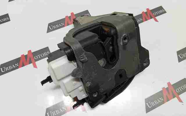 Замок дверей водія LR070440 LAND ROVER
