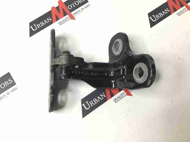 Петля передніх дверей, правих LR073595 LAND ROVER