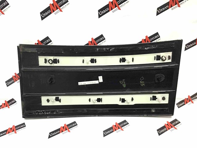 Накладка передніх дверей LR074636 LAND ROVER