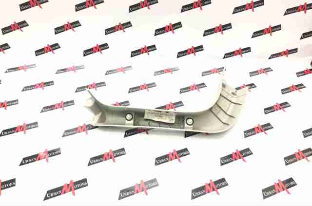 Обшивка багажника LR076667 LAND ROVER