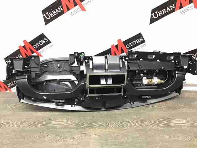 Панель передня "торпедо" LR076719 LAND ROVER