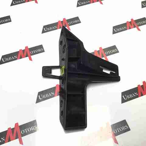 Кронштейн бампера переднього LR093502 LAND ROVER