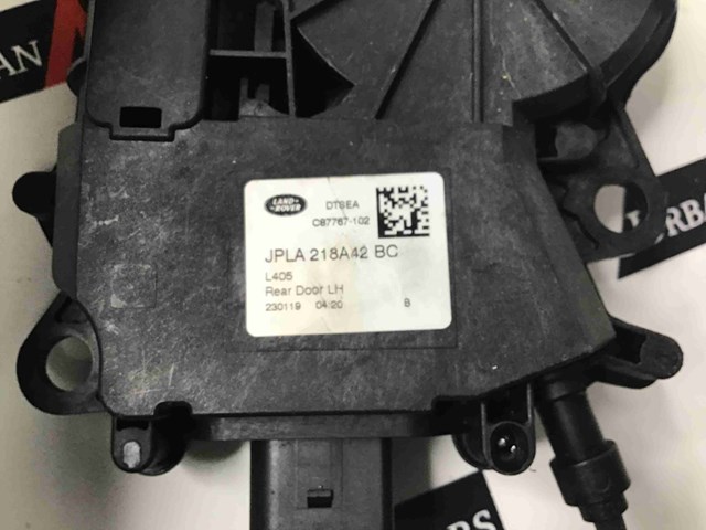 Замок кришки багажника / задніх 3/5-х дверей LR095548 LAND ROVER