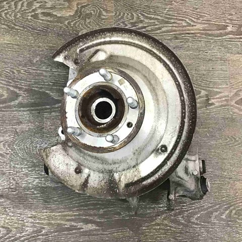Цапфа поворотного кулака LR098783 LAND ROVER