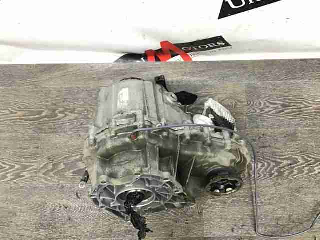 Раздатка (коробка роздавальна) LR101747 LAND ROVER
