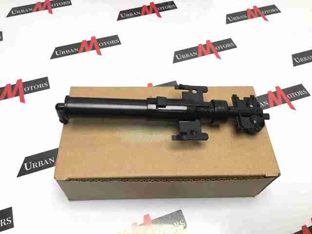 Форсунка омивача фари передньої, лівої LR105366 LAND ROVER