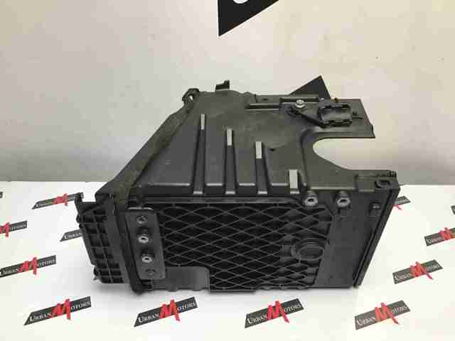 Піддон акумулятора(АКБ) LR114224 LAND ROVER