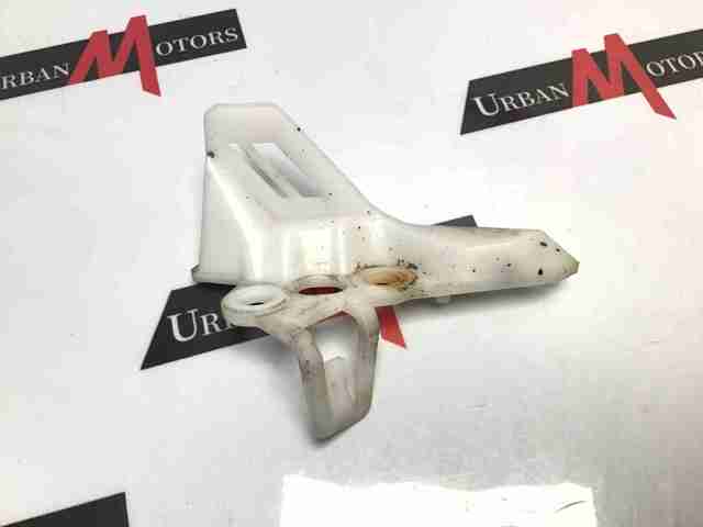 Ліве кріплення переднього бампера T4N5795 JAGUAR