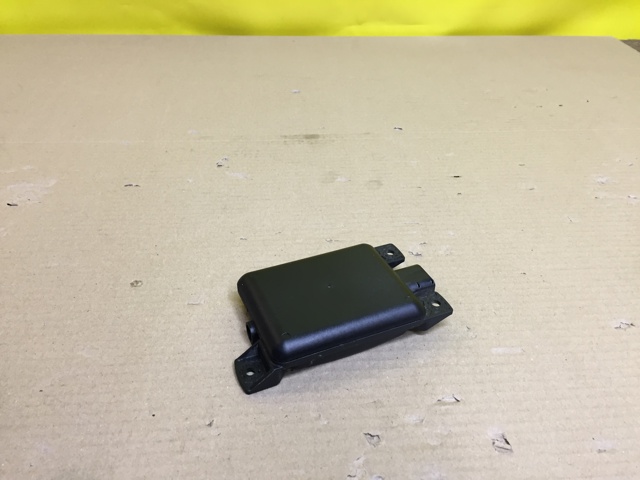 Датчик контролю мертвої зони, задній 5Q0907686B VAG