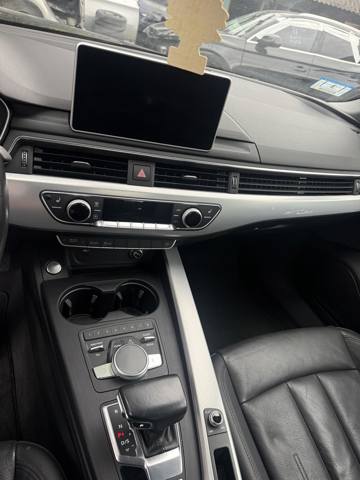 Передня панель 8W1857001K VAG