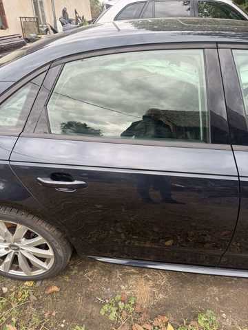 Двері задні, праві 8W5833052C VAG
