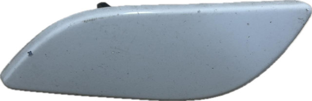 Накладка форсунки омивача фари передньої 3T0955110A VAG