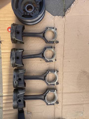 Поршня на 1 циліндр, STD 1406769 FORD