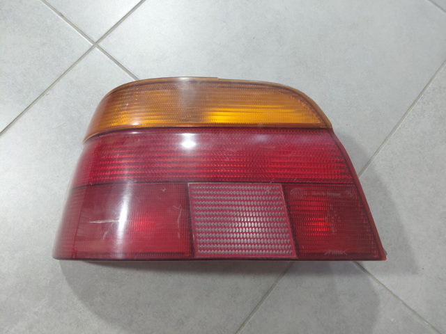 Задня ліва фара 63218363557 BMW