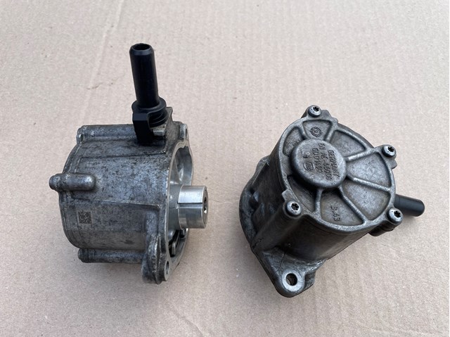 Насос вакуумний 6510900005 MERCEDES