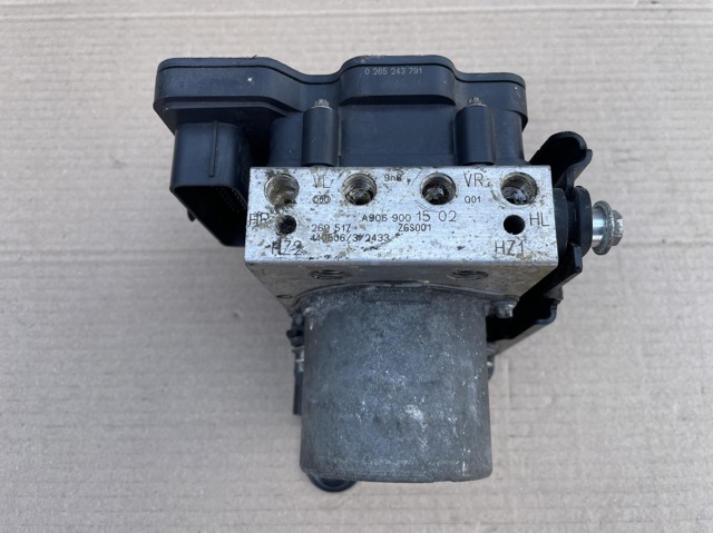 Блок керування АБС (ABS) 9069001502 MERCEDES