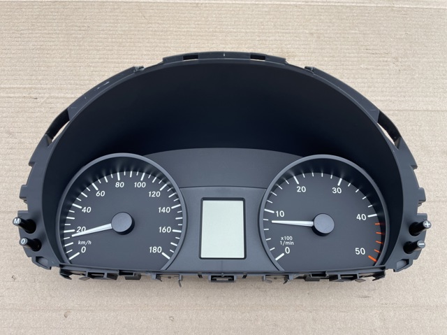 Щиток приладів 9069005202 MERCEDES