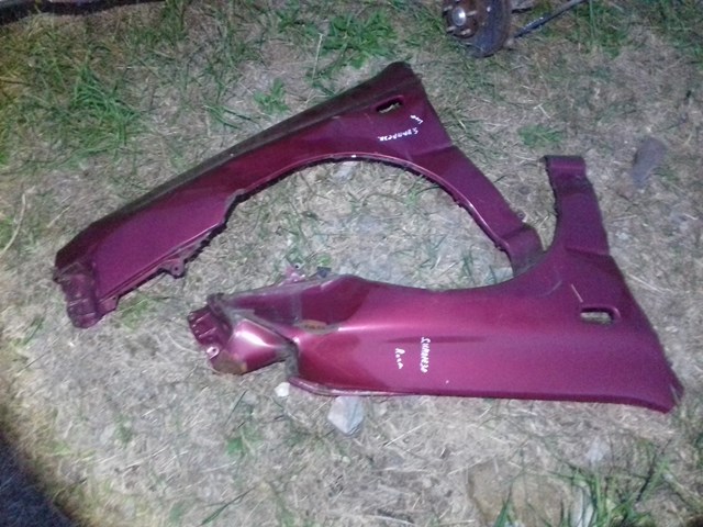 Переднє праве крило 57110FA000 SUBARU