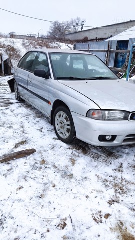 Дверка передня права 61100AC021 SUBARU