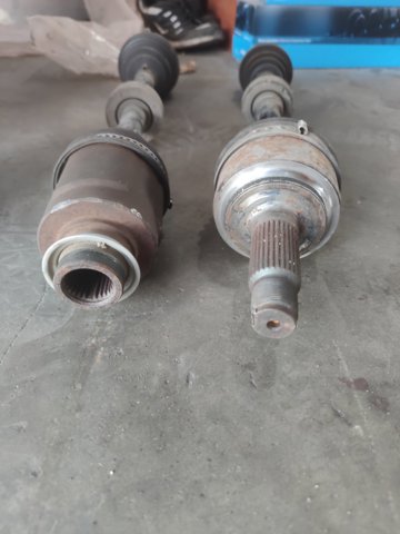 Піввісь передня ліва 44306TL1E00 HONDA