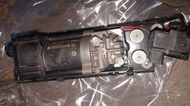 Компресор пневмопідкачкою (амортизаторів) 37206789450 BMW