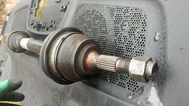 Привід лівий 9671573180 PEUGEOT